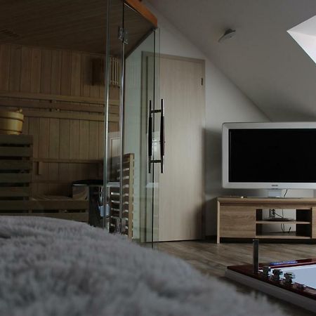 Romanticky Wellness Suite Hotel Heinz Добржиш Экстерьер фото