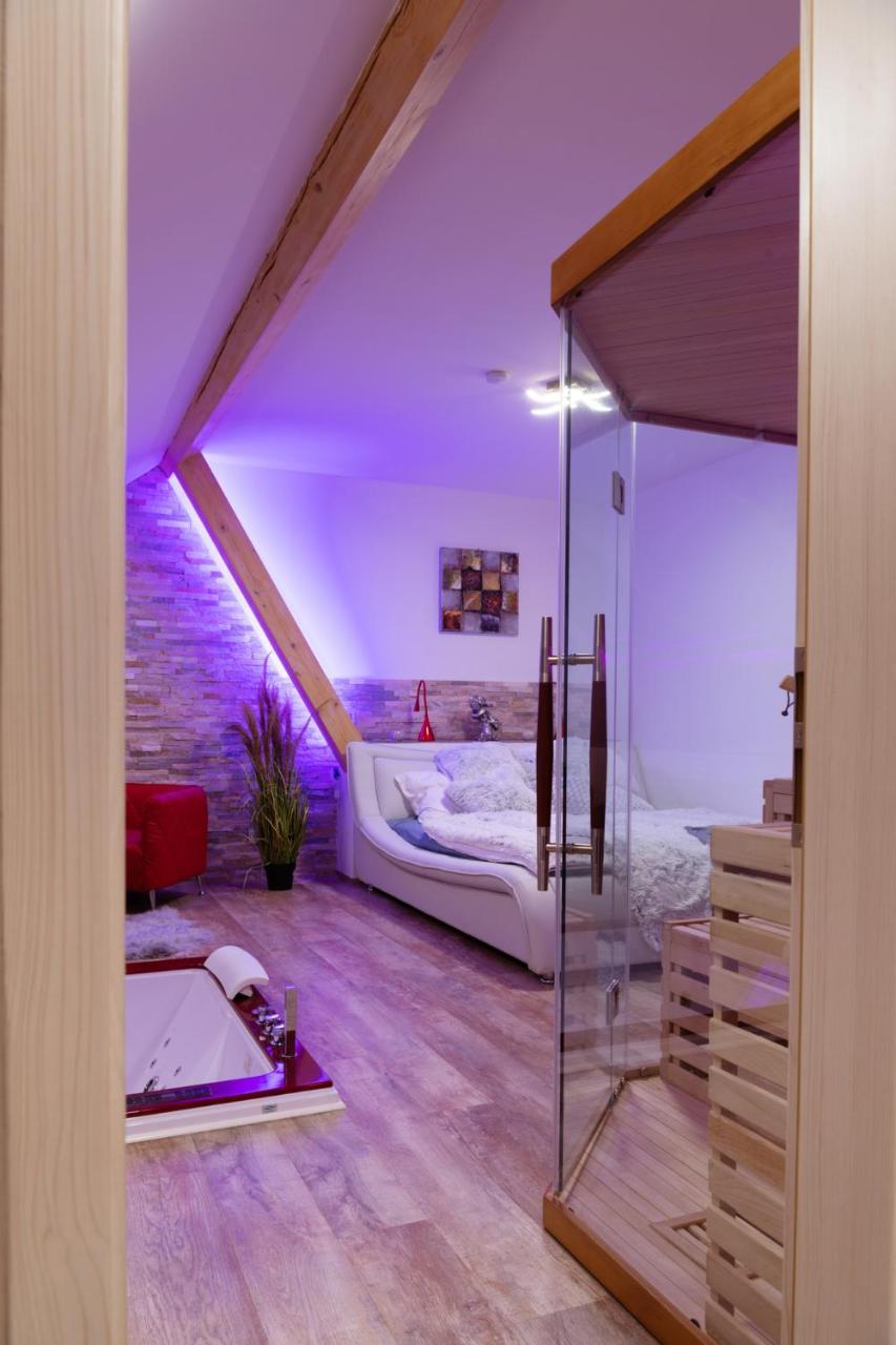 Romanticky Wellness Suite Hotel Heinz Добржиш Экстерьер фото