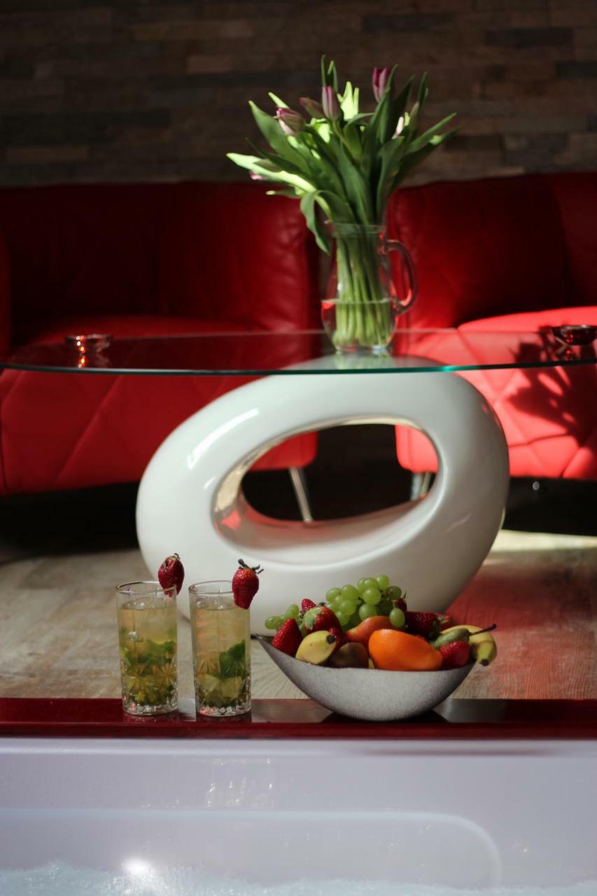 Romanticky Wellness Suite Hotel Heinz Добржиш Экстерьер фото